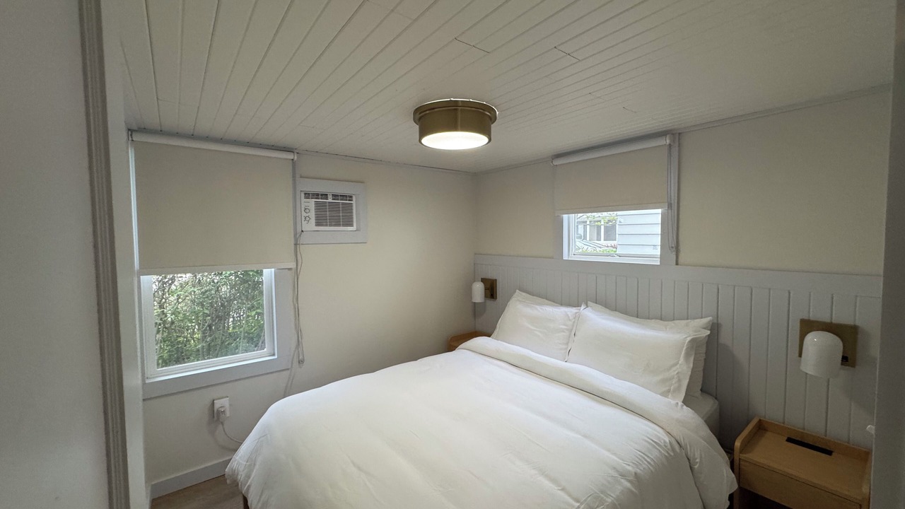 Photo of Bedroom in Geneva-on-the-Lake