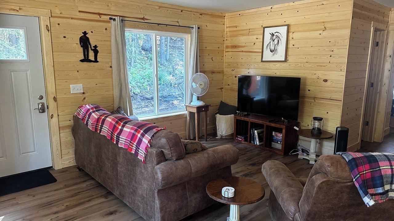 Photo of Livingroom in Cooke City-Silver Gate