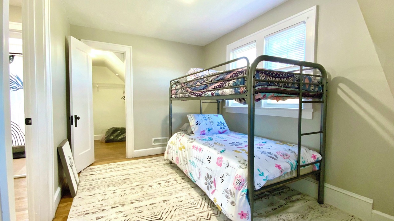 Photo of Bedroom in Mentor