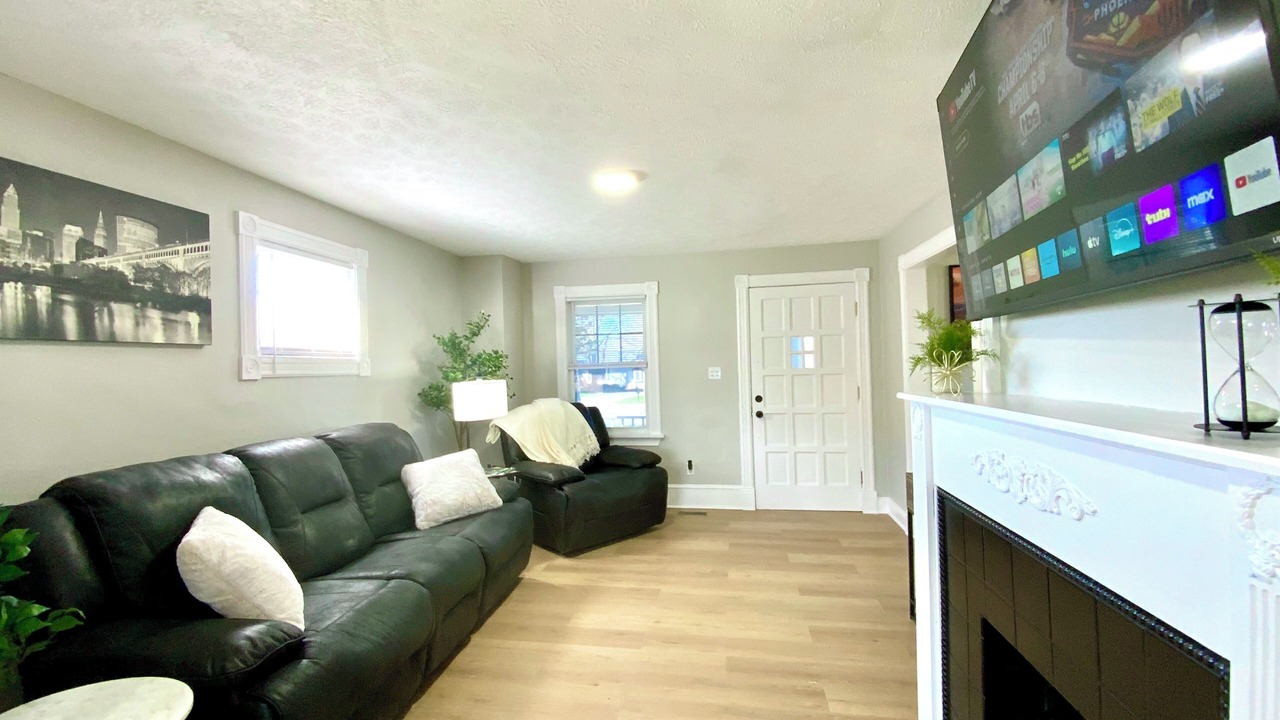 Photo of Livingroom in Mentor