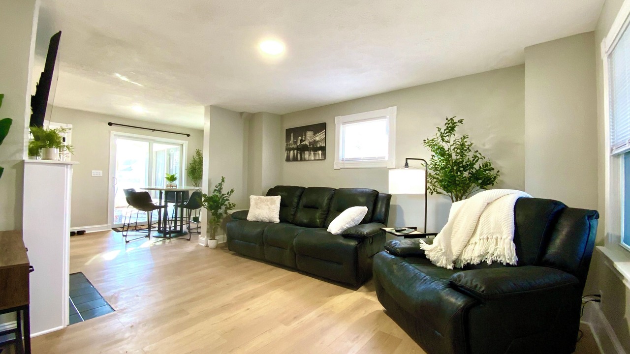 Photo of Livingroom in Mentor