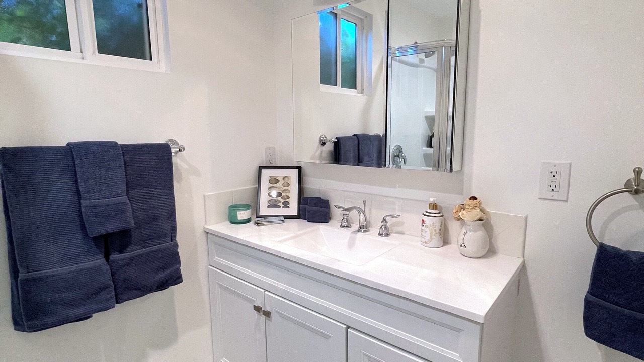 Photo of Bathroom in La Crescenta