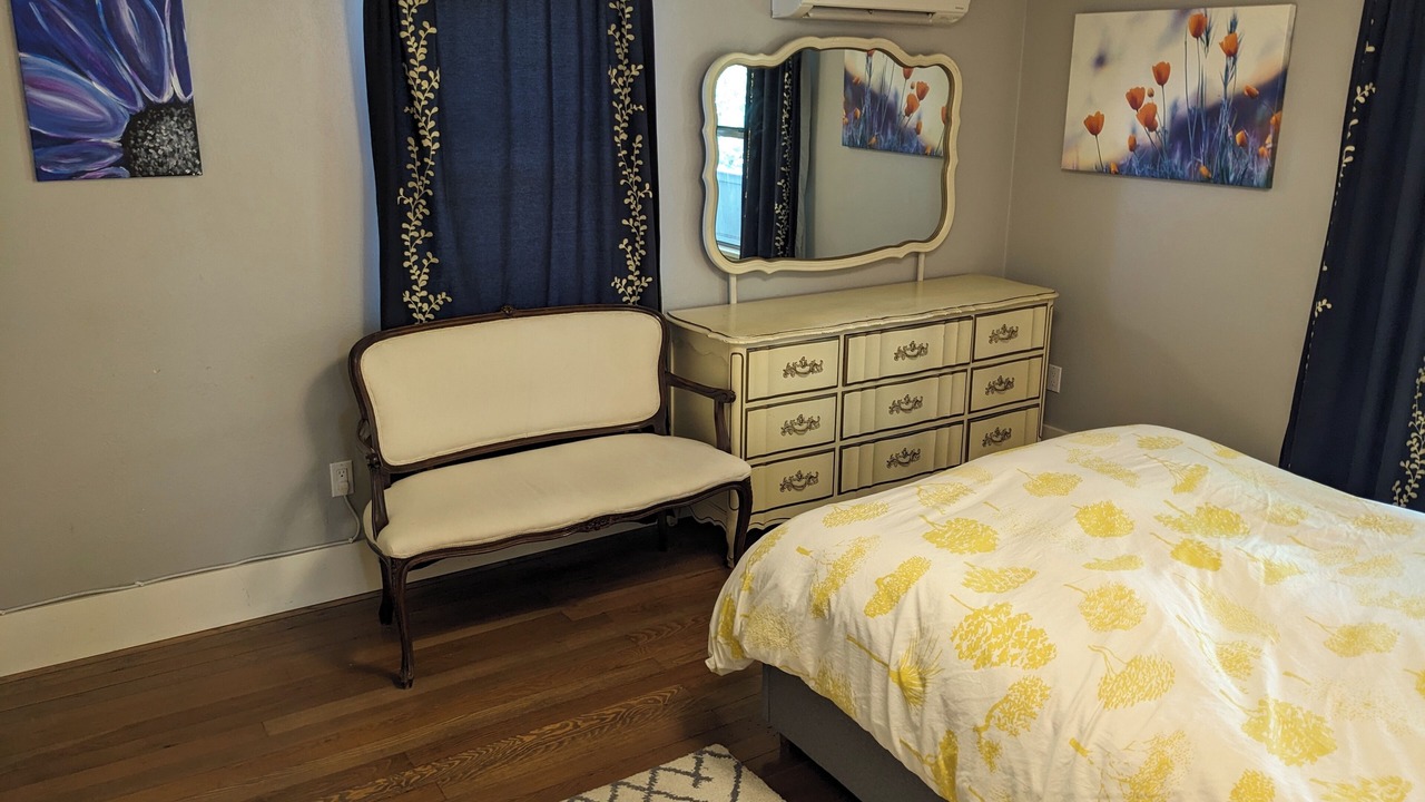 Photo of Bedroom in Sunset