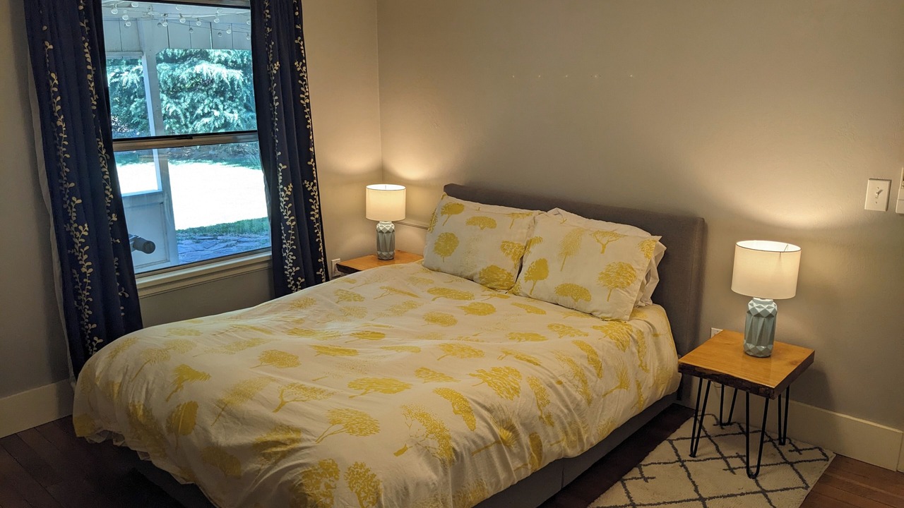 Photo of Bedroom in Sunset