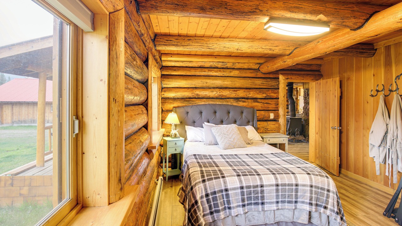Photo of Bedroom in Seeley Lake