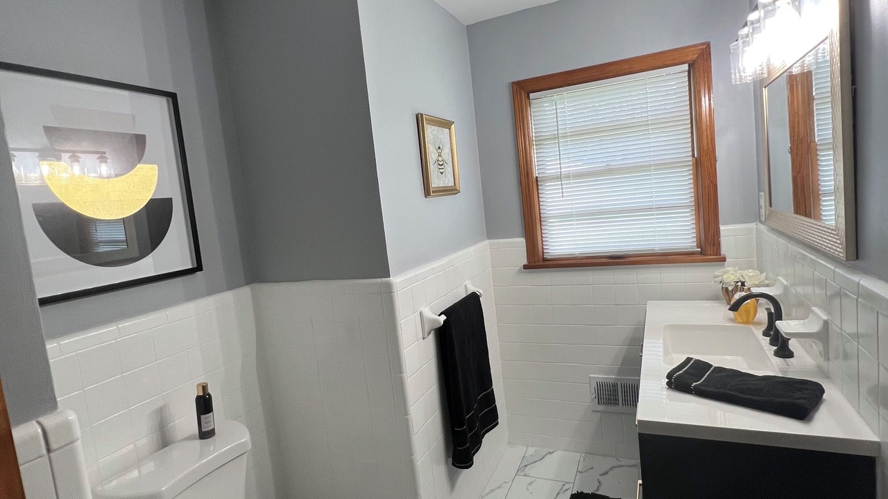 Photo of Bathroom in Jeffersonville - Clarksville