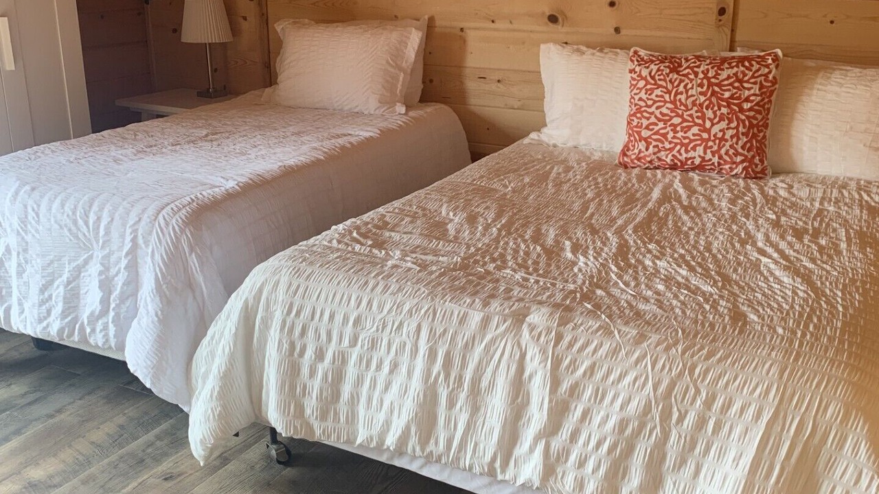 Photo of Bedroom in Kelleys Island