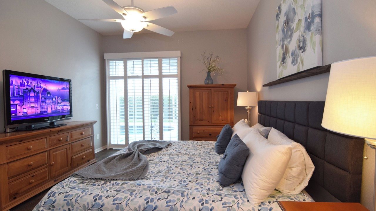 Photo of Bedroom in Lake Davenport Estates