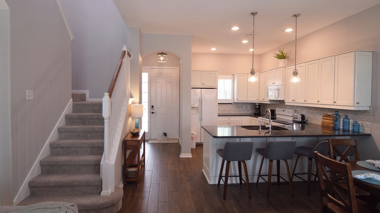 Photo of Kitchen in Lake Davenport Estates