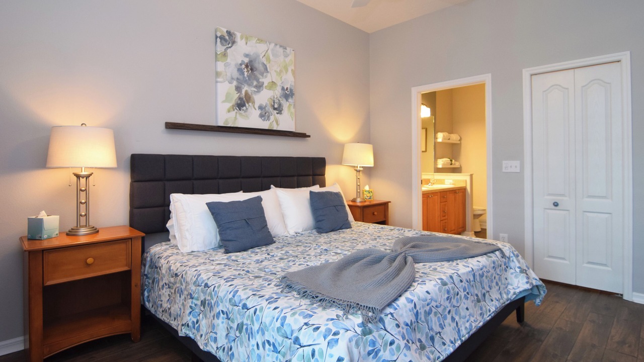 Photo of Bedroom in Lake Davenport Estates