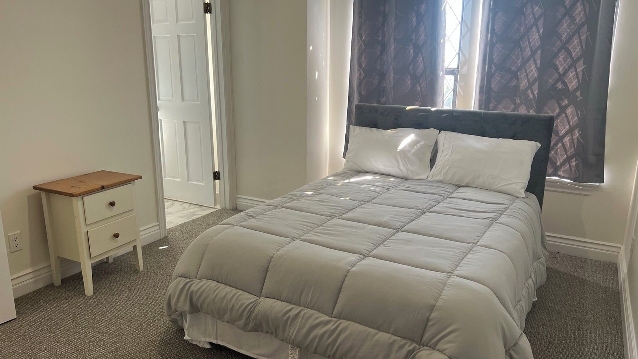 Photo of Bedroom in Sierra Madre