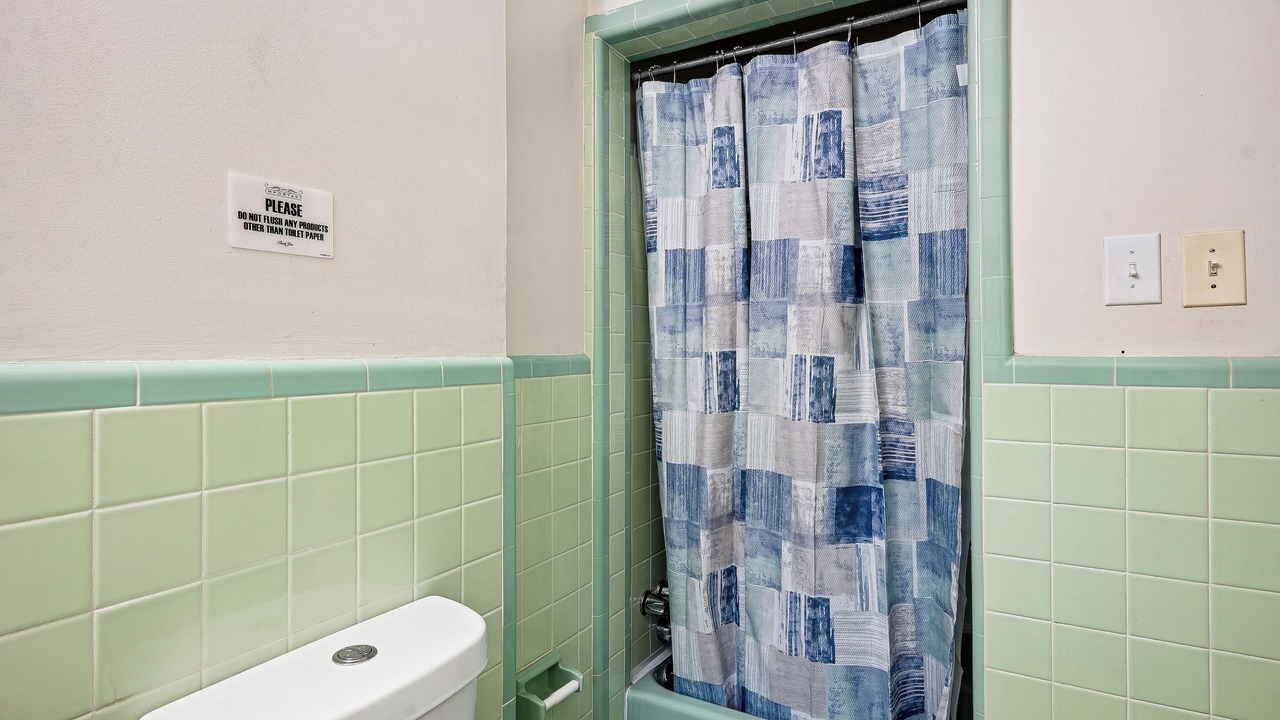Photo of Bathroom in Collier Heights