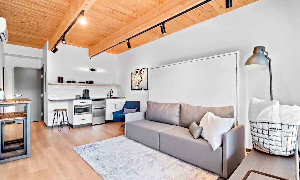 Photo of Livingroom in West Central