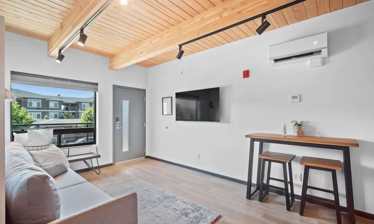 Photo of Livingroom in West Central