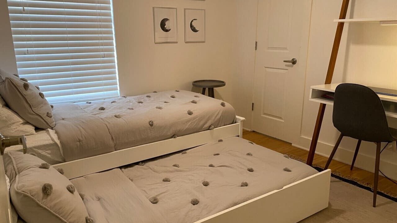 Photo of Bedroom in Blackshear-Prospect Hill