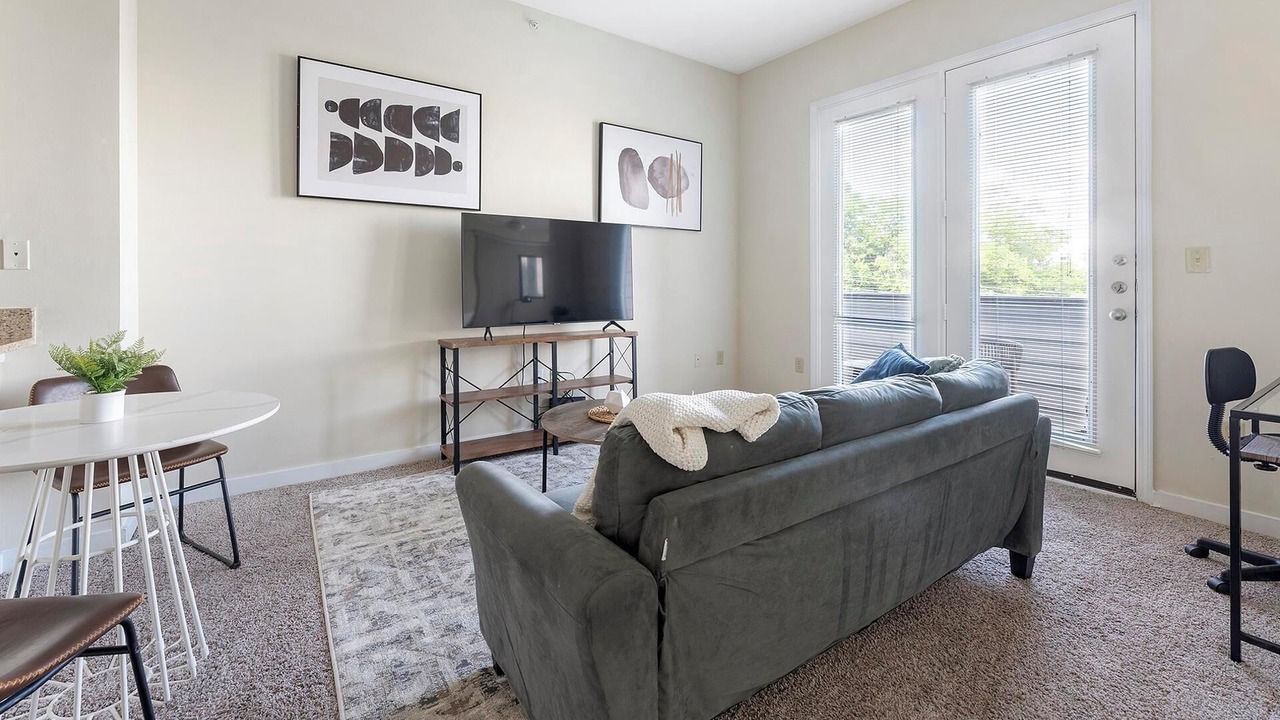 Photo of Livingroom in New Pathways