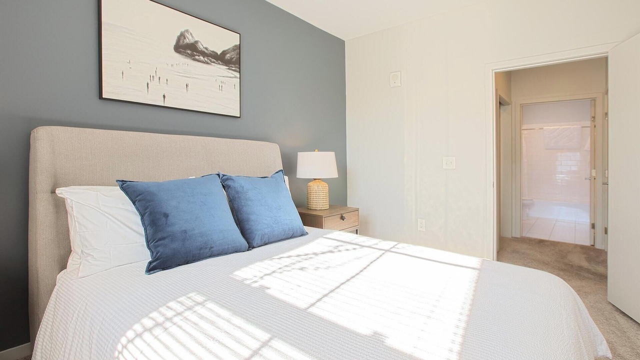 Photo of Bedroom in Grove City