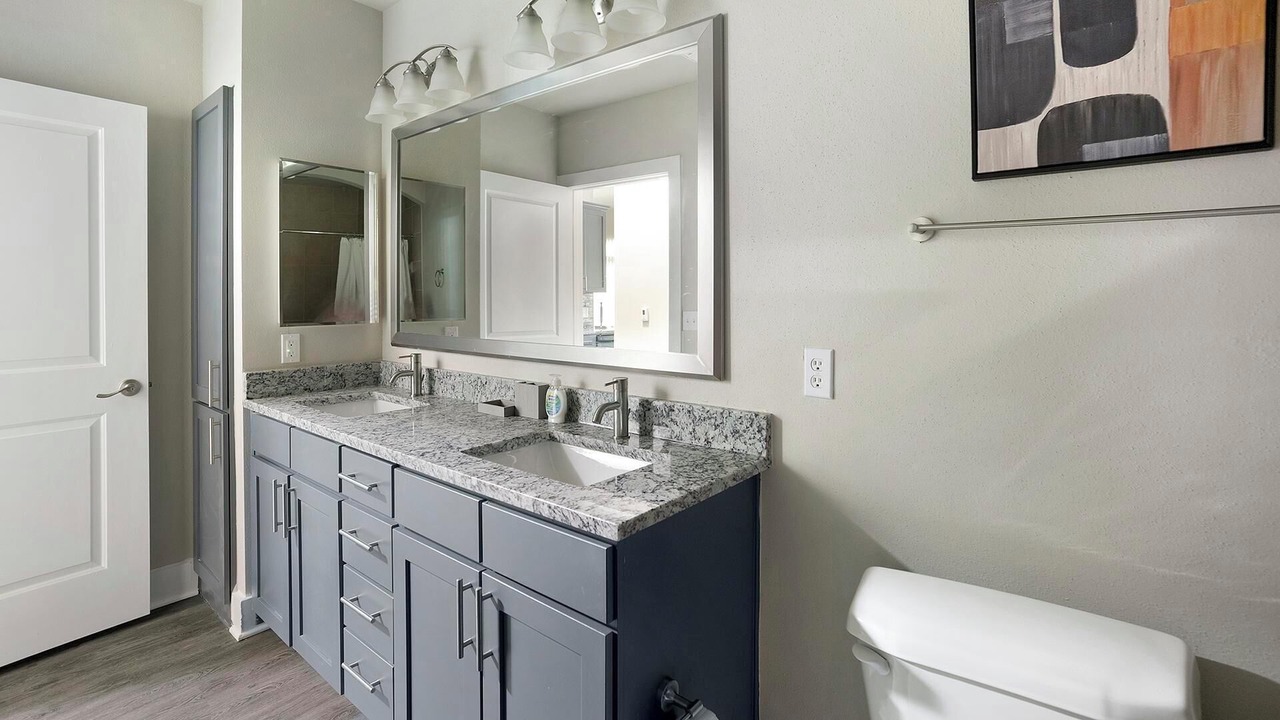 Photo of Bathroom in Nassau Bay