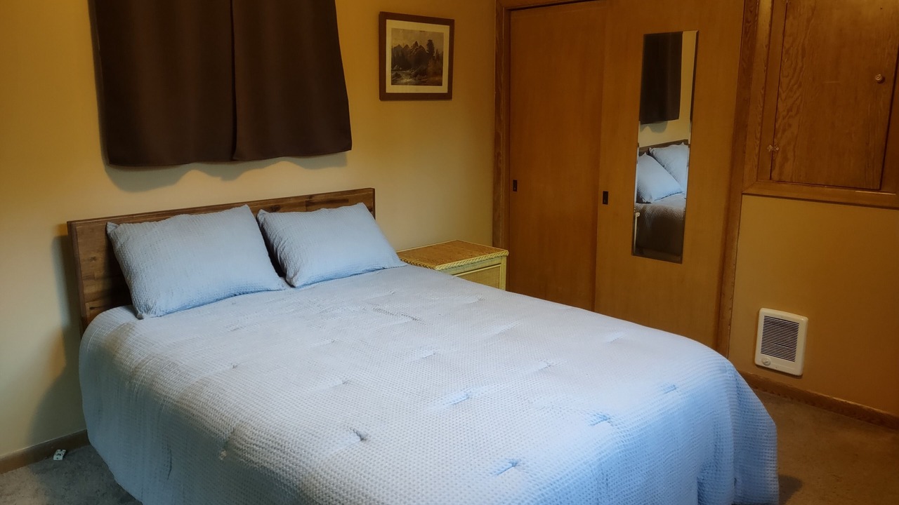 Photo of Bedroom in Buckman Neighborhood