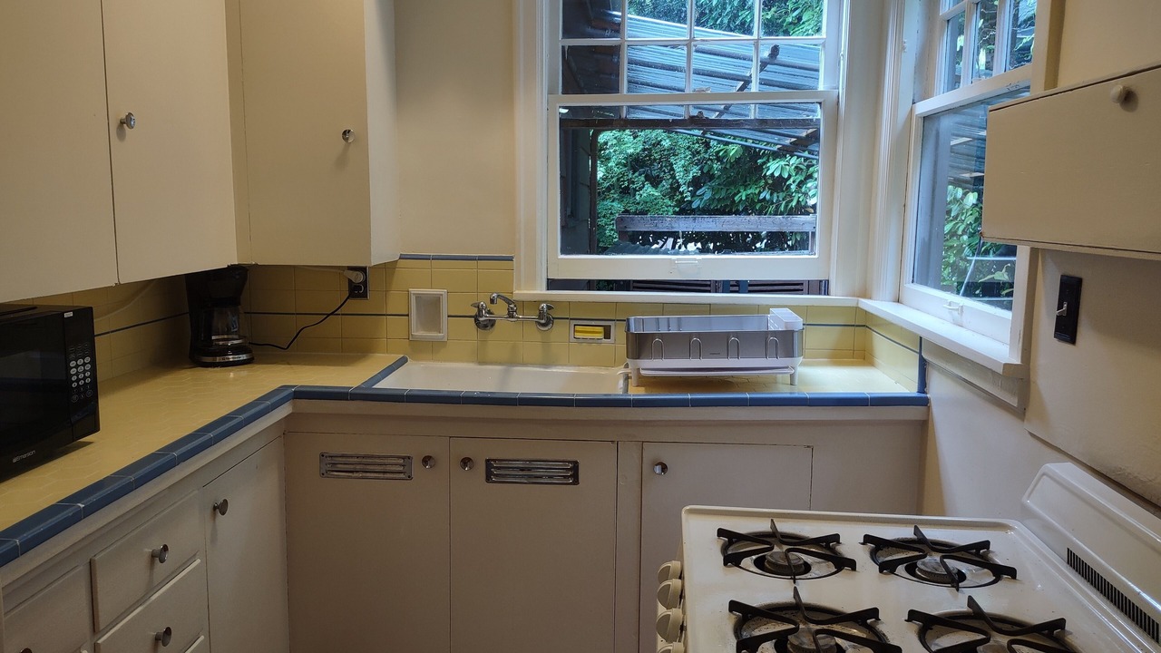 Photo of Kitchen in Buckman Neighborhood