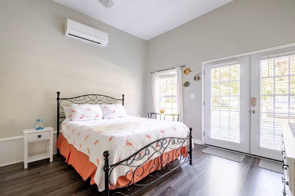 Photo of Bedroom in Pleasant Garden