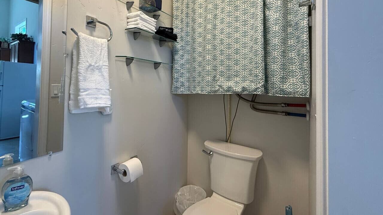 Photo of Bathroom in Veterans Park