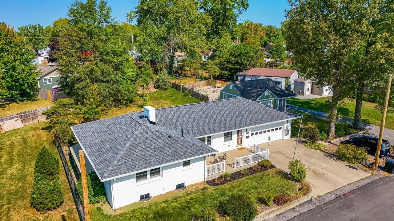 Photo of Outdoor in Lakeview