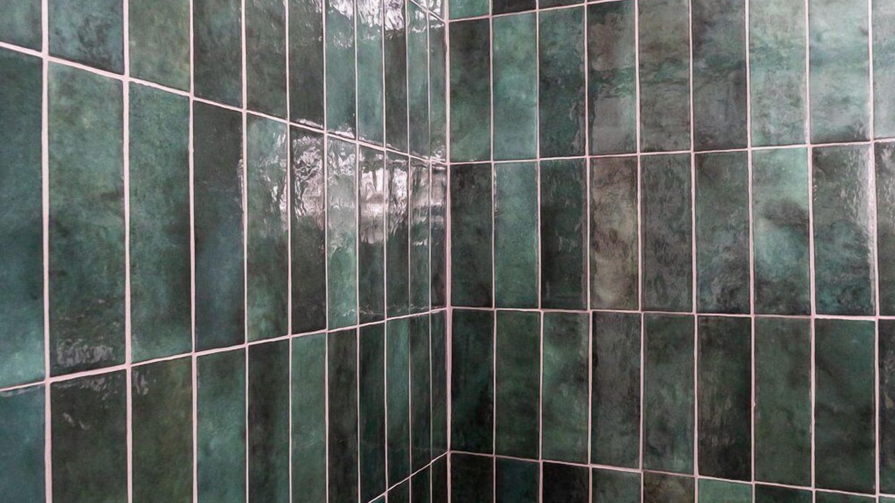 Photo of Bathroom in Lakeview