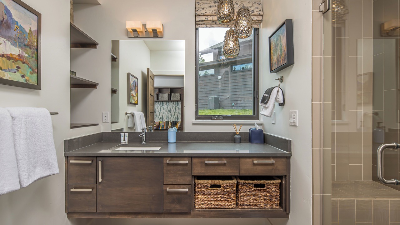 Photo of Bathroom in Big Sky