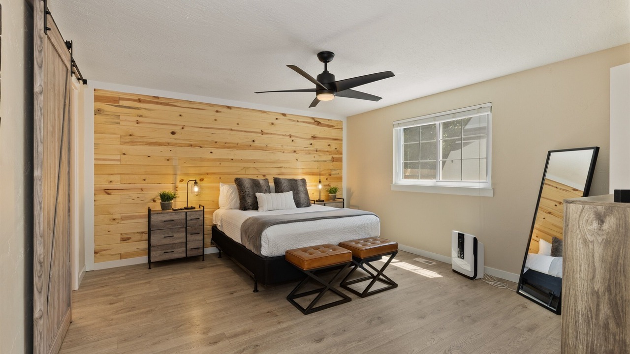 Photo of Bedroom in Eagle