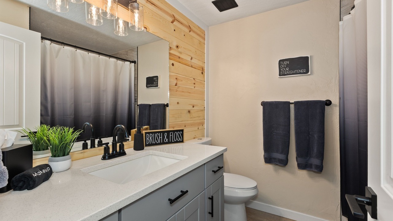 Photo of Bathroom in Eagle