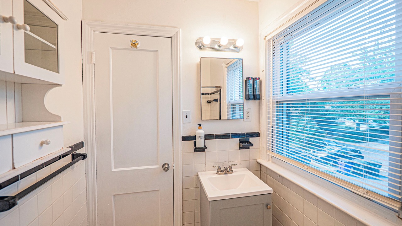 Photo of Bathroom in Berwyn