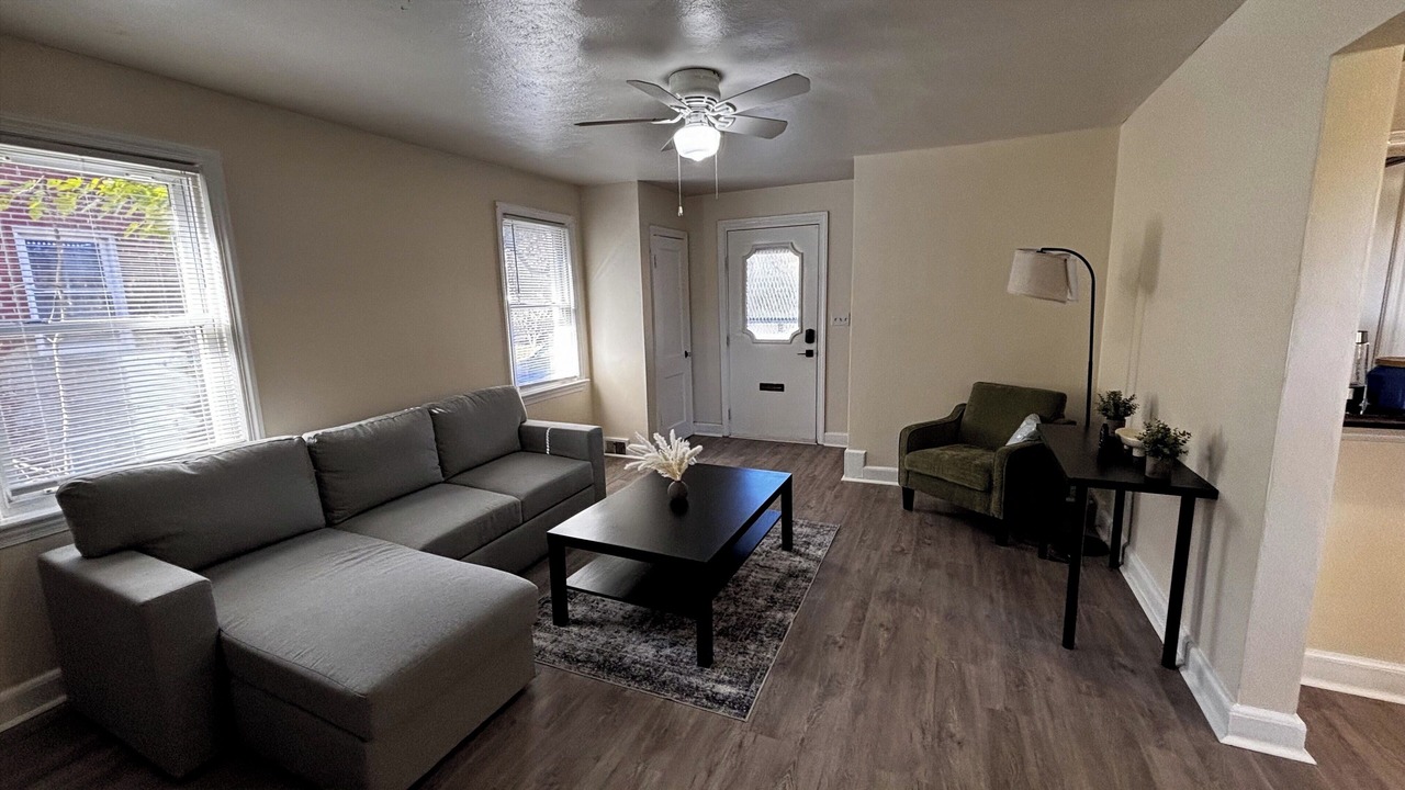 Photo of Livingroom in Berwyn