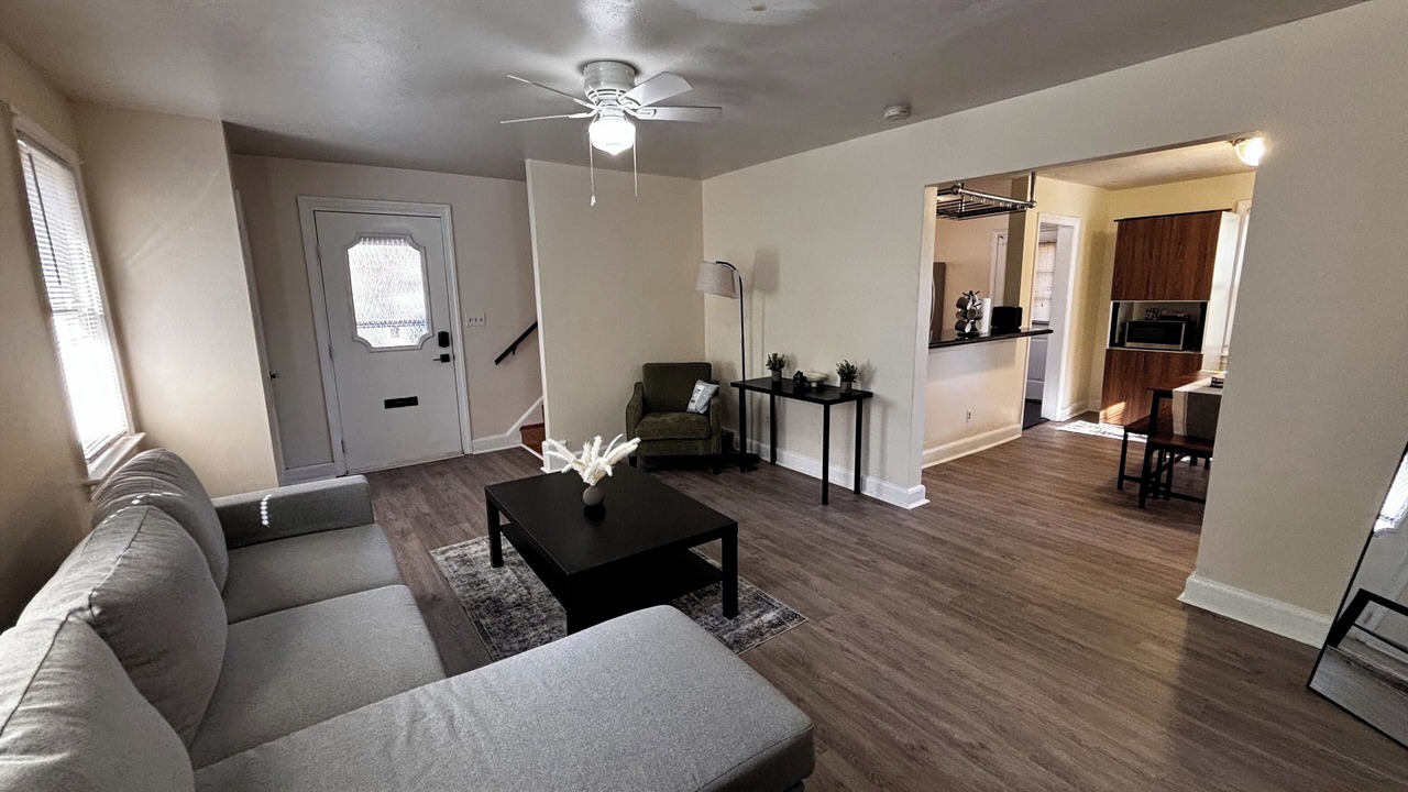Photo of Livingroom in Berwyn