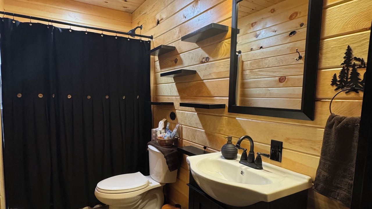 Photo of Bathroom in Benezette
