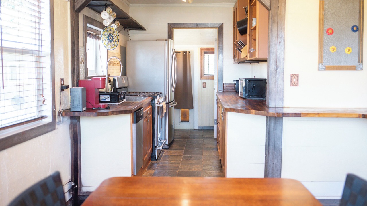Photo of Kitchen in Yellowstone County