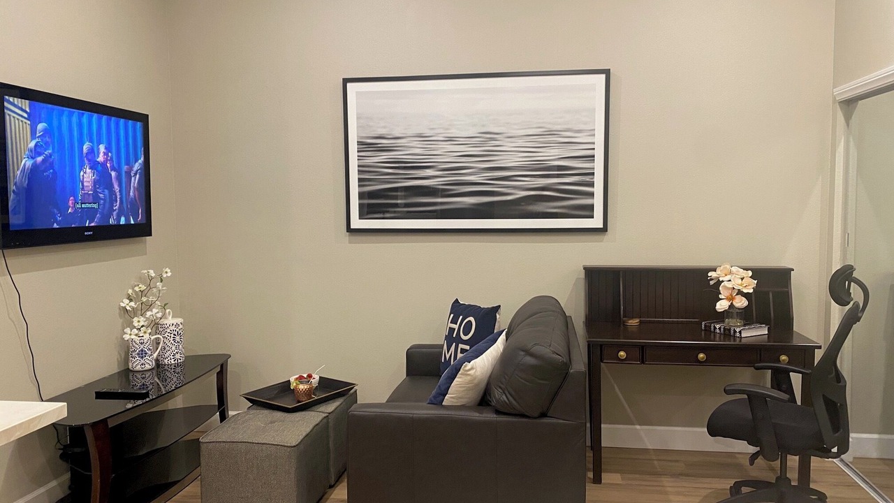 Photo of Livingroom in Torrey Highlands