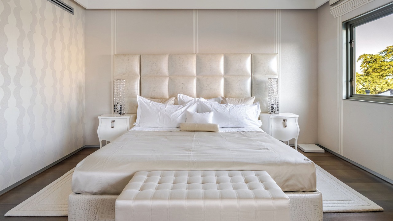 Photo of Bedroom in Hollywood Hills West