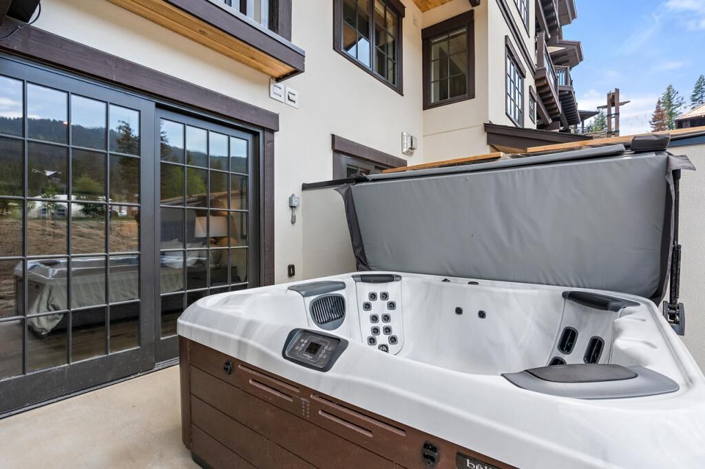 Photo of Patio Balcony in Tamarack Resort