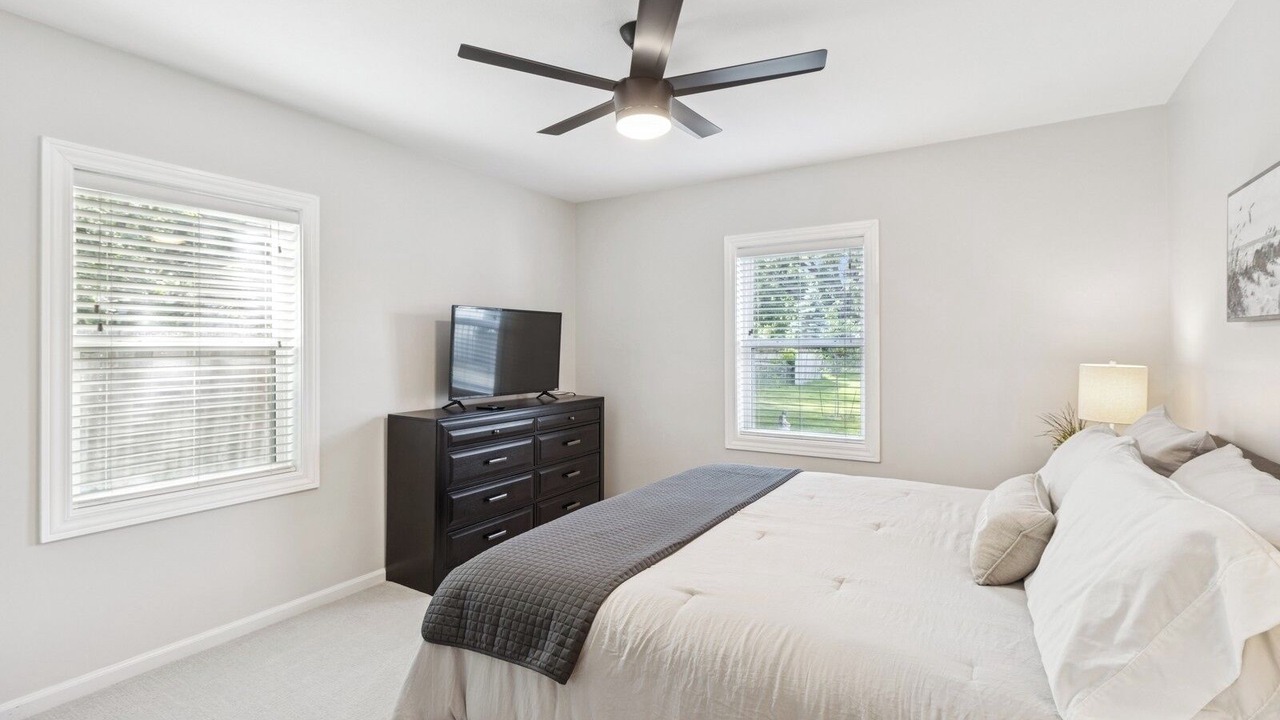 Photo of Bedroom in Windsor Heights