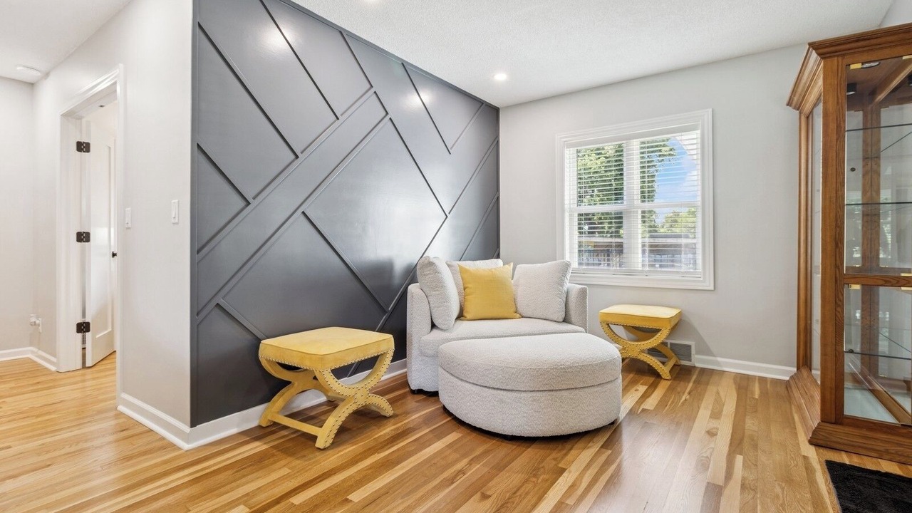 Photo of Livingroom in Windsor Heights