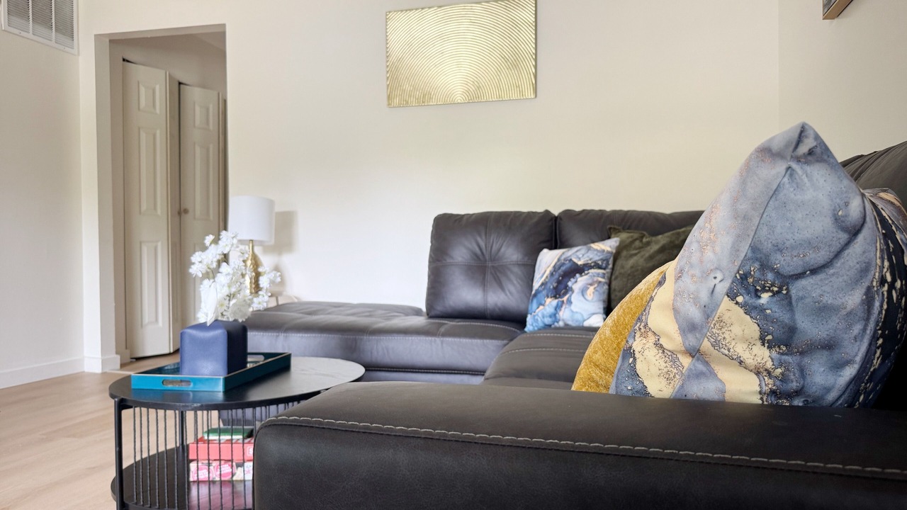 Photo of Livingroom in Newburgh