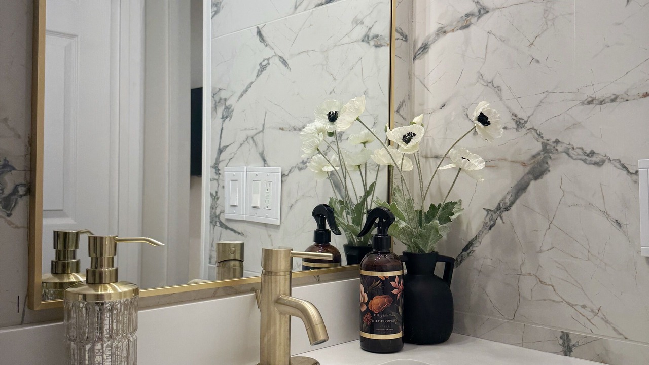 Photo of Bathroom in Newburgh