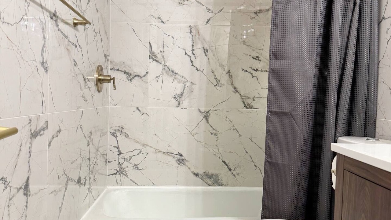 Photo of Bathroom in Newburgh