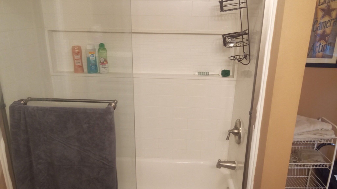Photo of Bathroom in Hawk Run