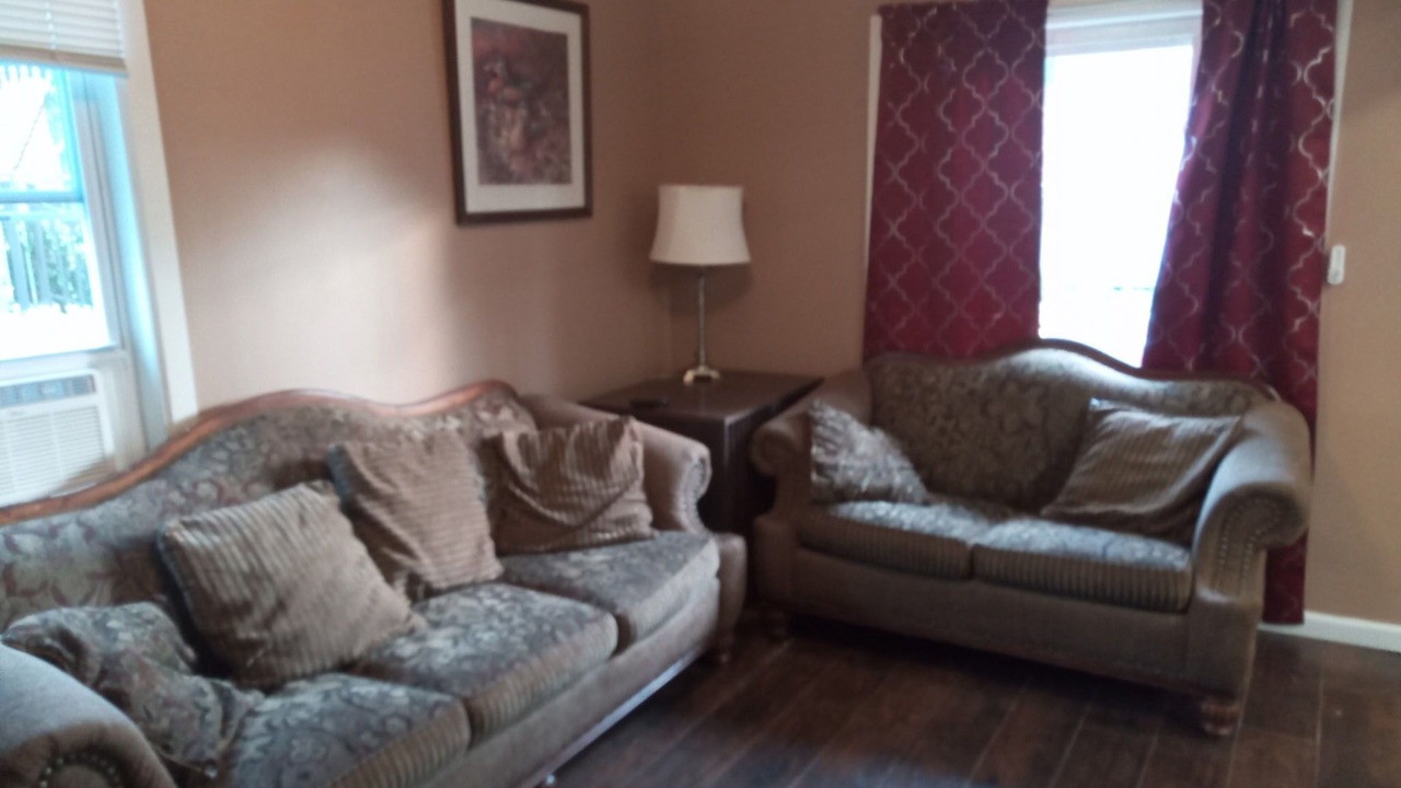 Photo of Livingroom in Hawk Run