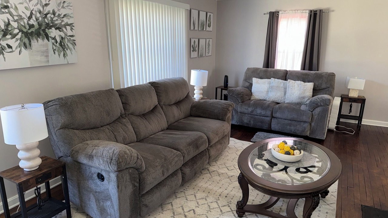 Photo of Livingroom in Cleveland Heights