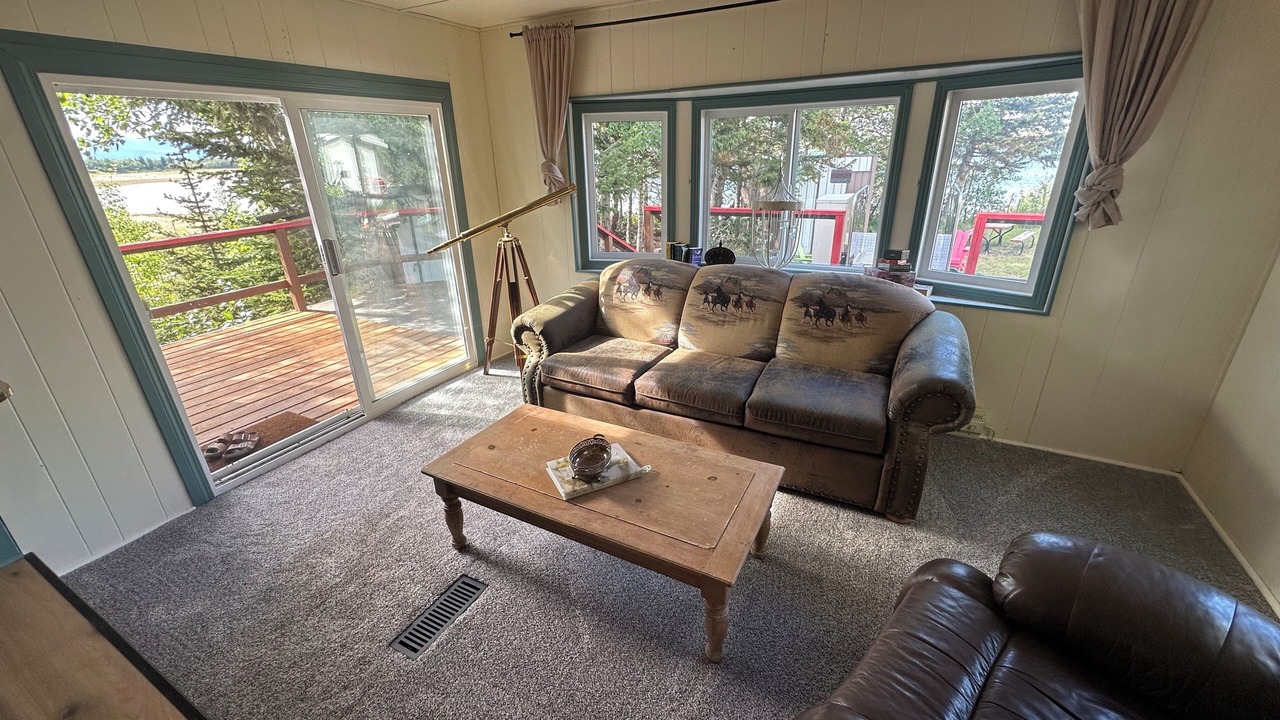 Photo of Livingroom in Babb