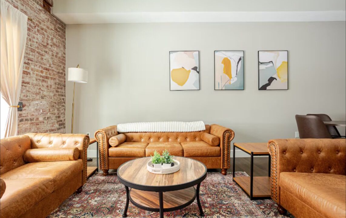 Photo of Livingroom in Wholesale District