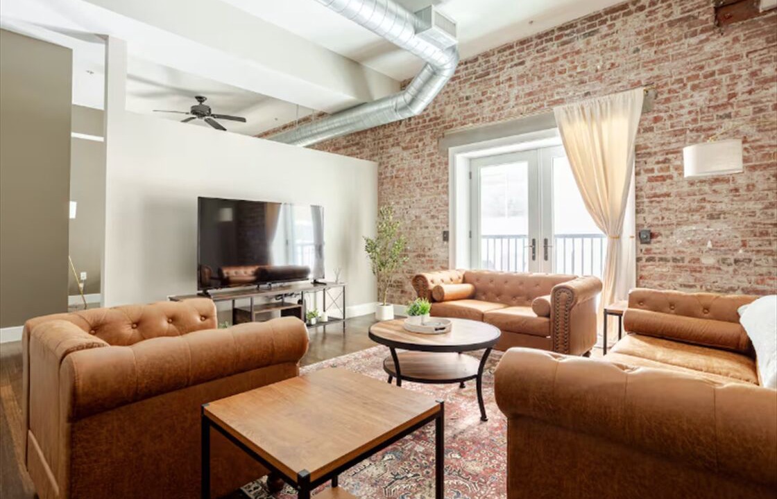 Photo of Livingroom in Wholesale District